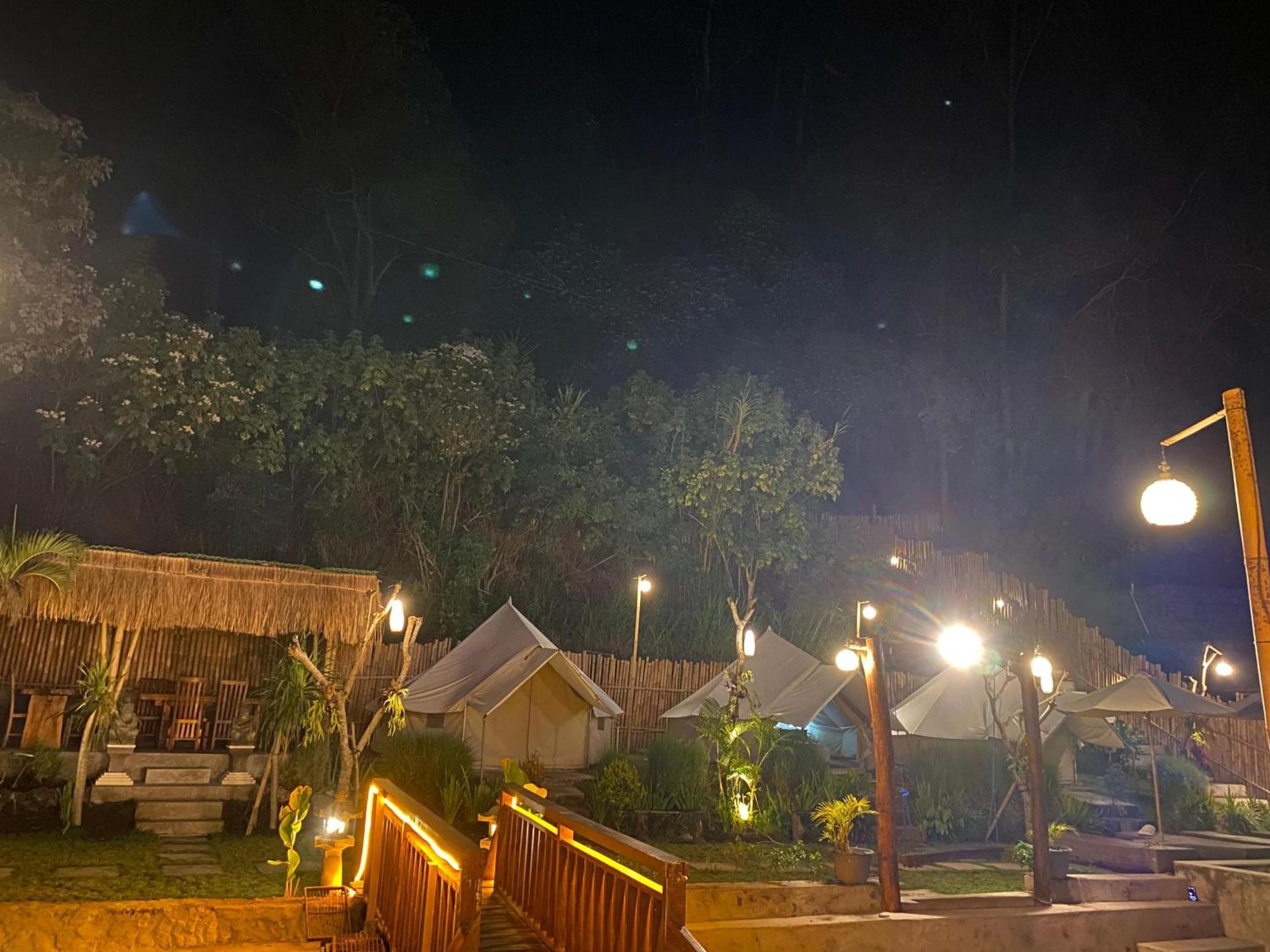 Emayan Glamping Kubupenlokan Exterior foto